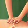 Massage axé détente à Éclat Serenity Spa.